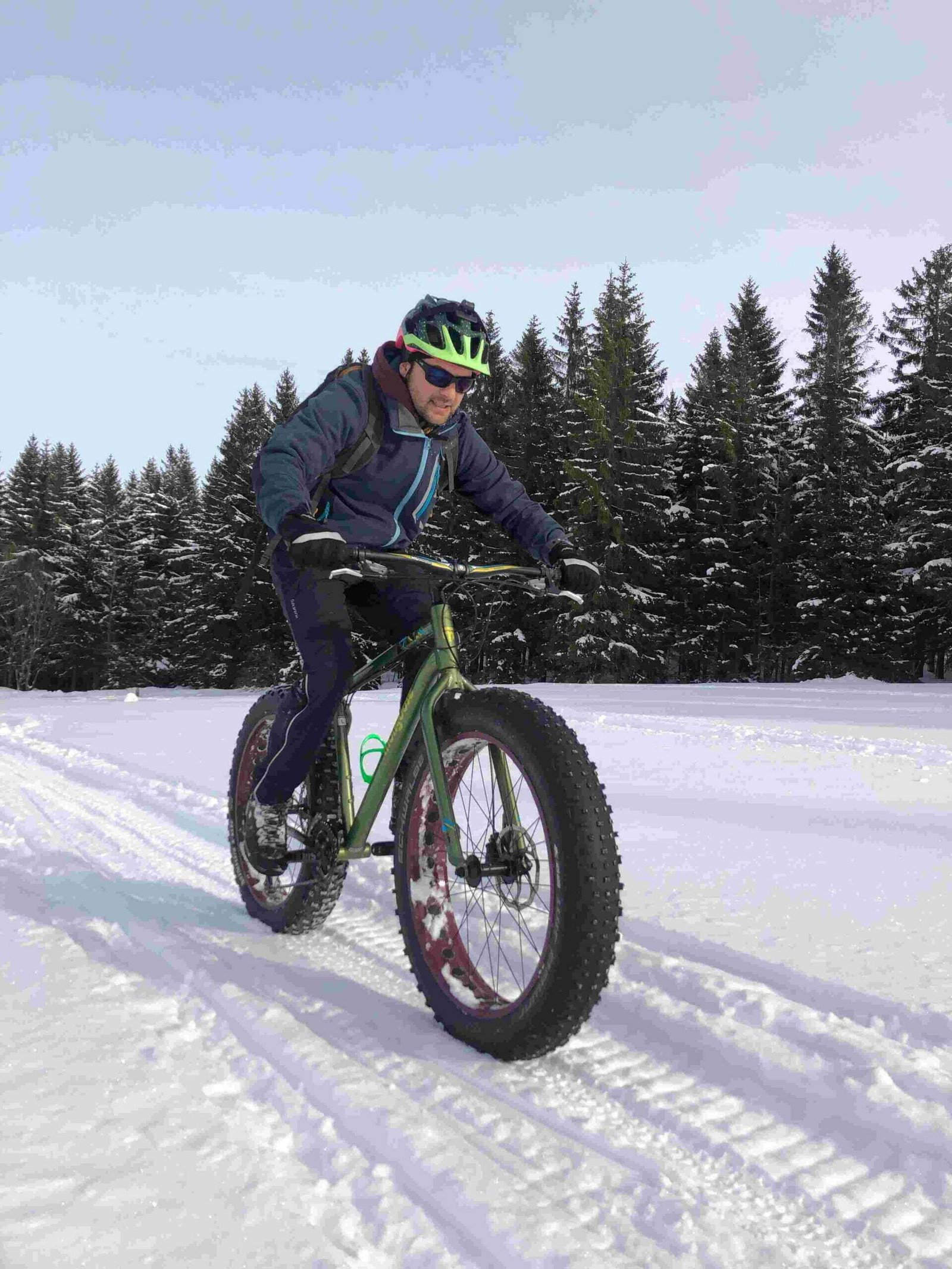 instruktor jede na fatbike scaled