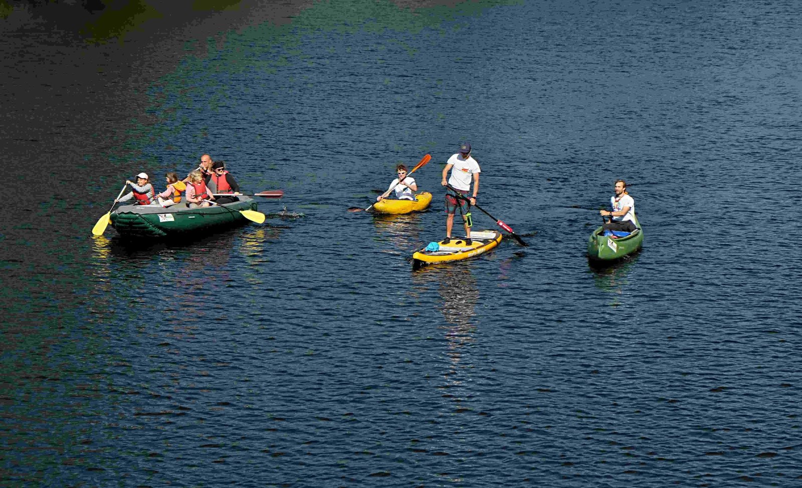 kano raft paddleboard na rece scaled