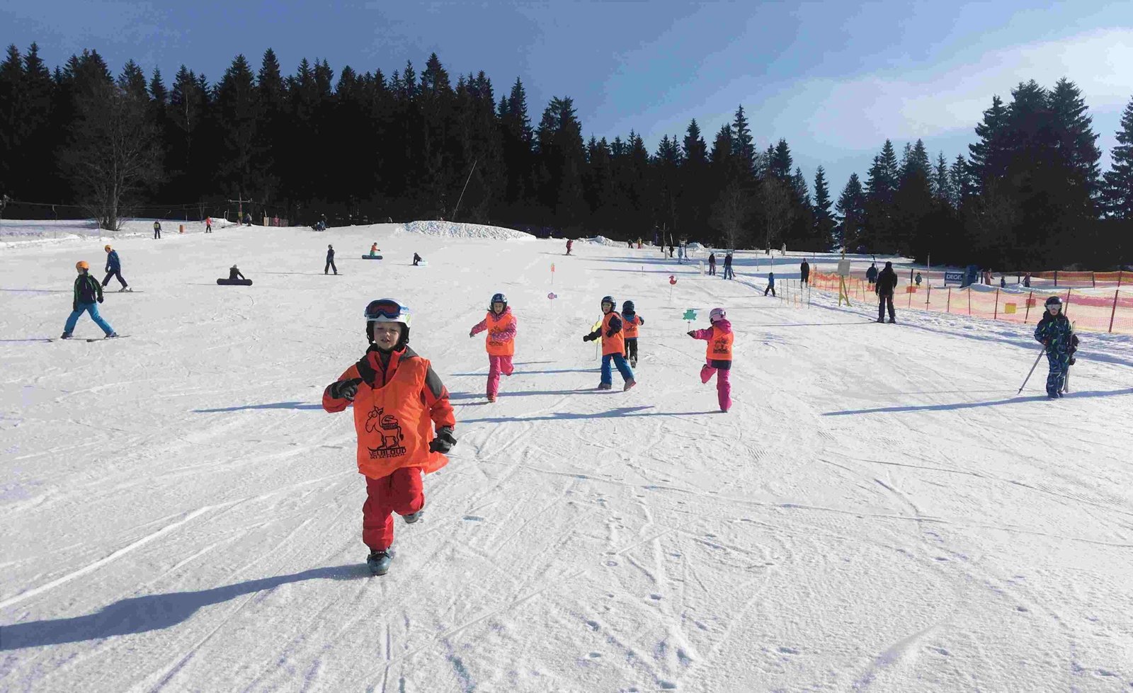 rozcvicka detske vyuky lyzovani sport jizerky scaled